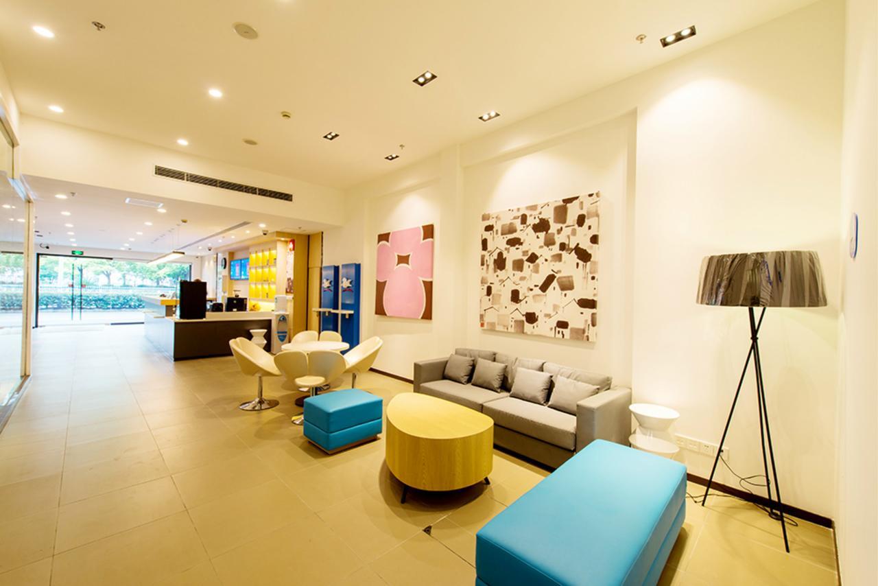 Hanting Express Of Finance And Economics Jipu Road Shanghai
