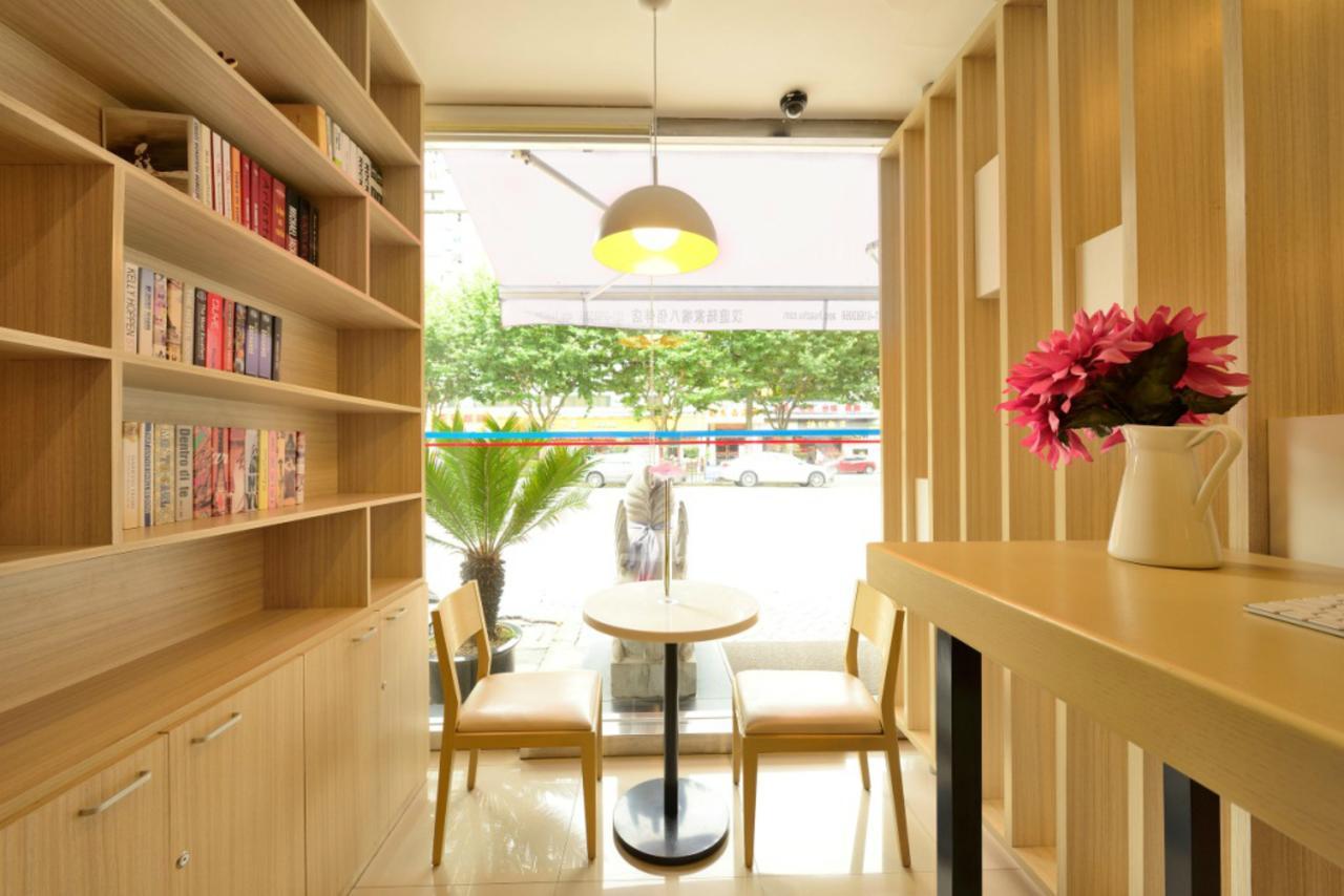Hotel Hanting Express Of Finance And Economics Jipu Road Shanghai