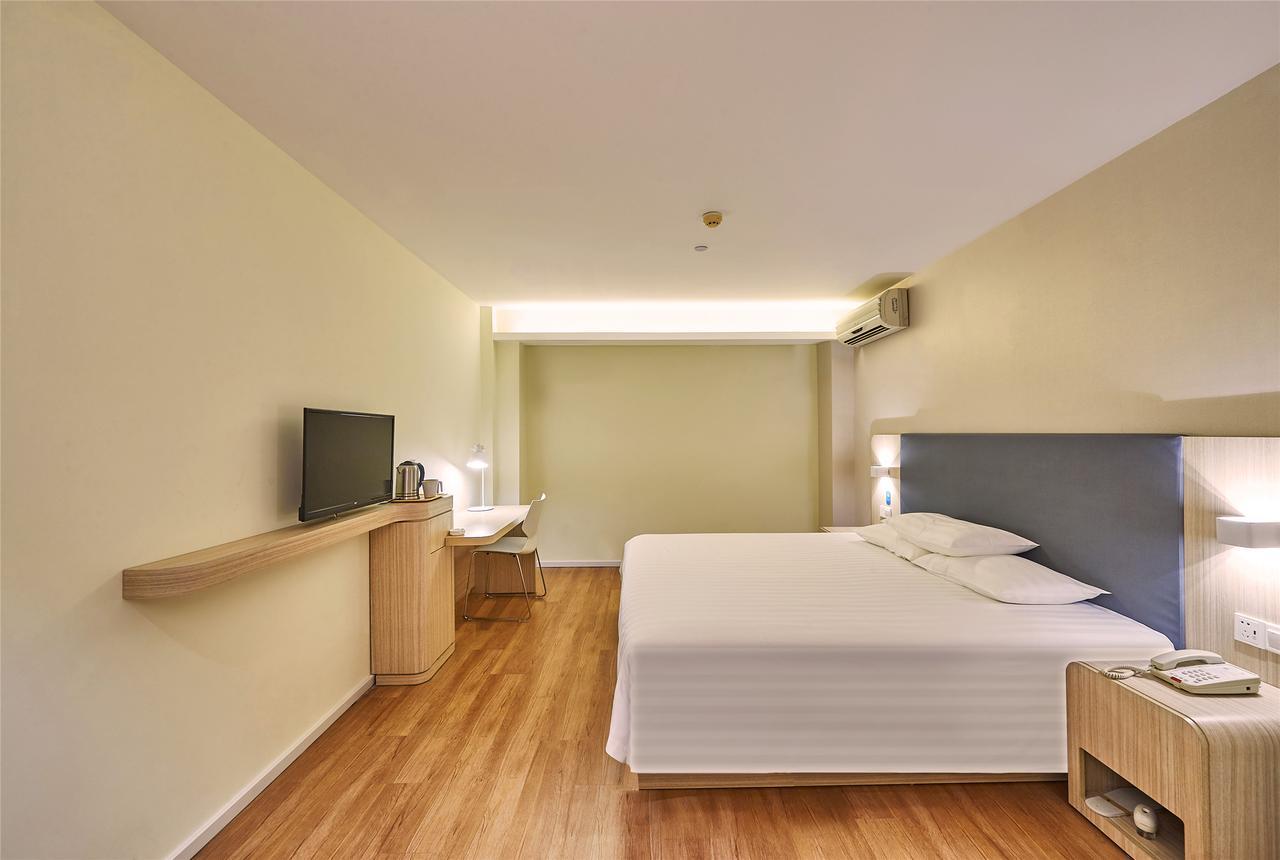 Hanting Express Of Finance And Economics Jipu Road 2* Shanghai